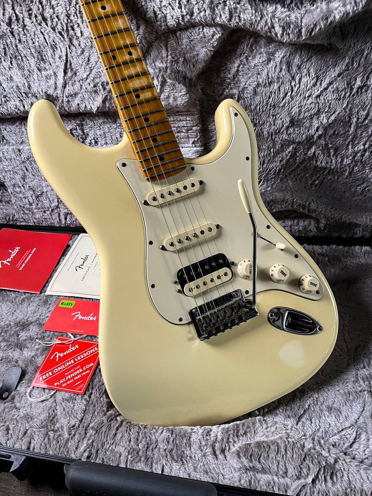 Fender stratocaster american professional hss olympic white