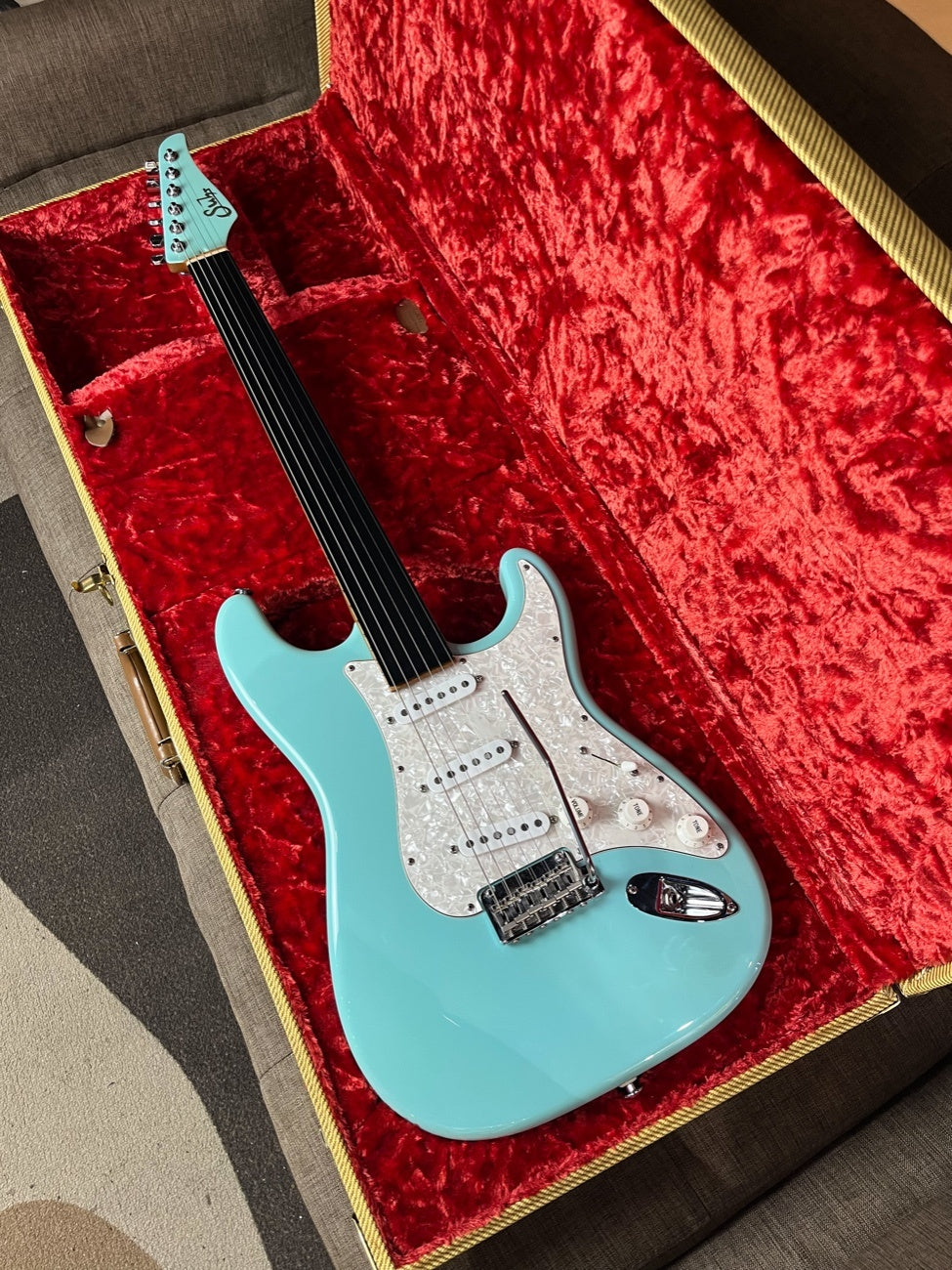 Suhr Classic Custom Roasted Maple