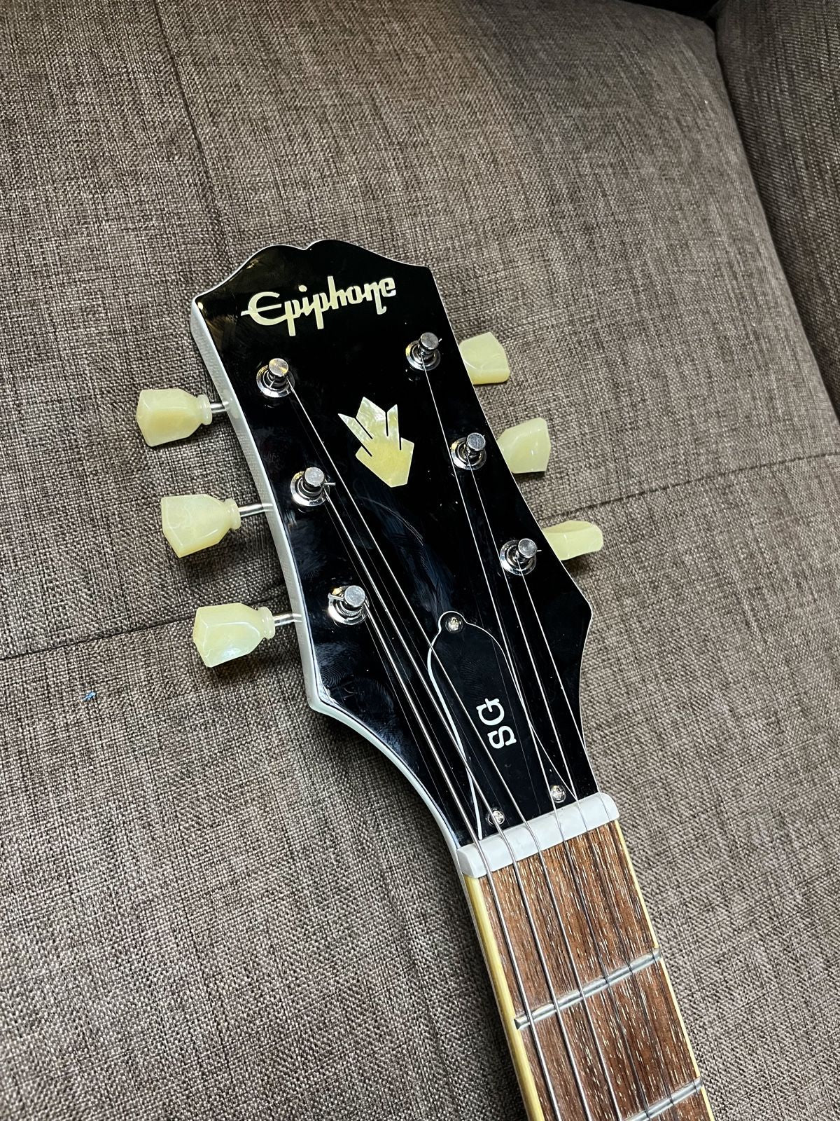 Epiphone sg standard alpine white