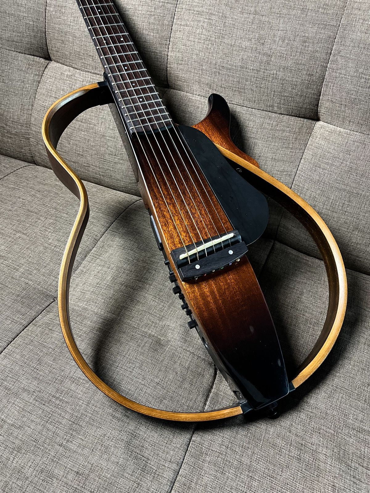 Yamaha SLG200S