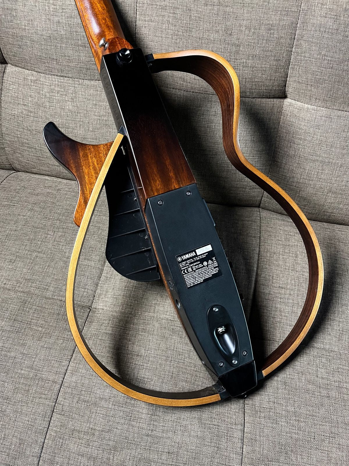 Yamaha SLG200S