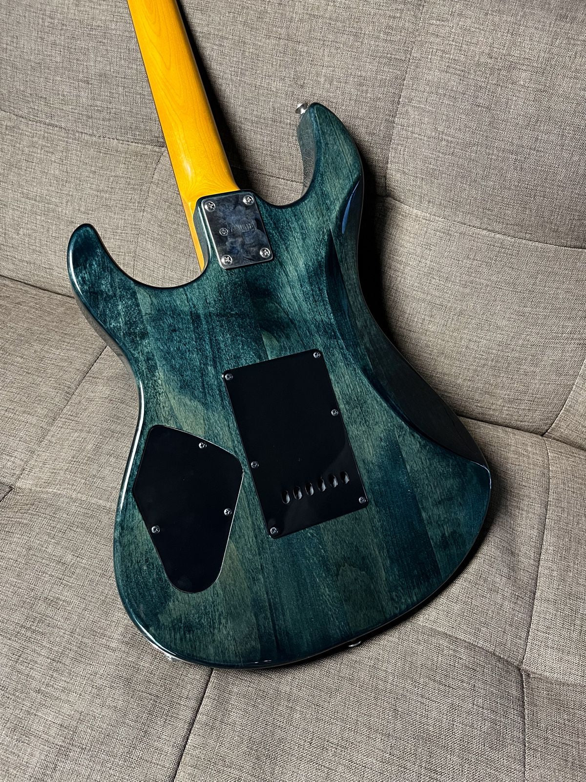 Yamaha Pasifica 612
