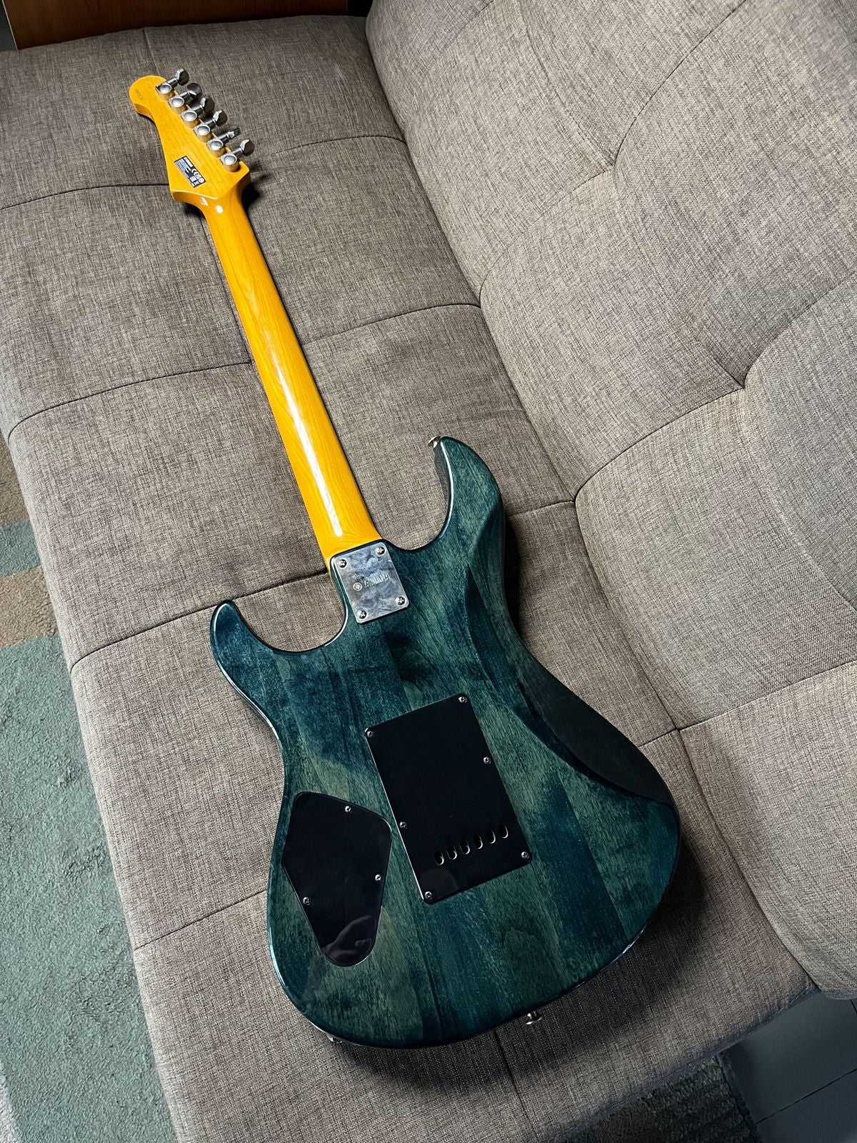Yamaha Pasifica 612