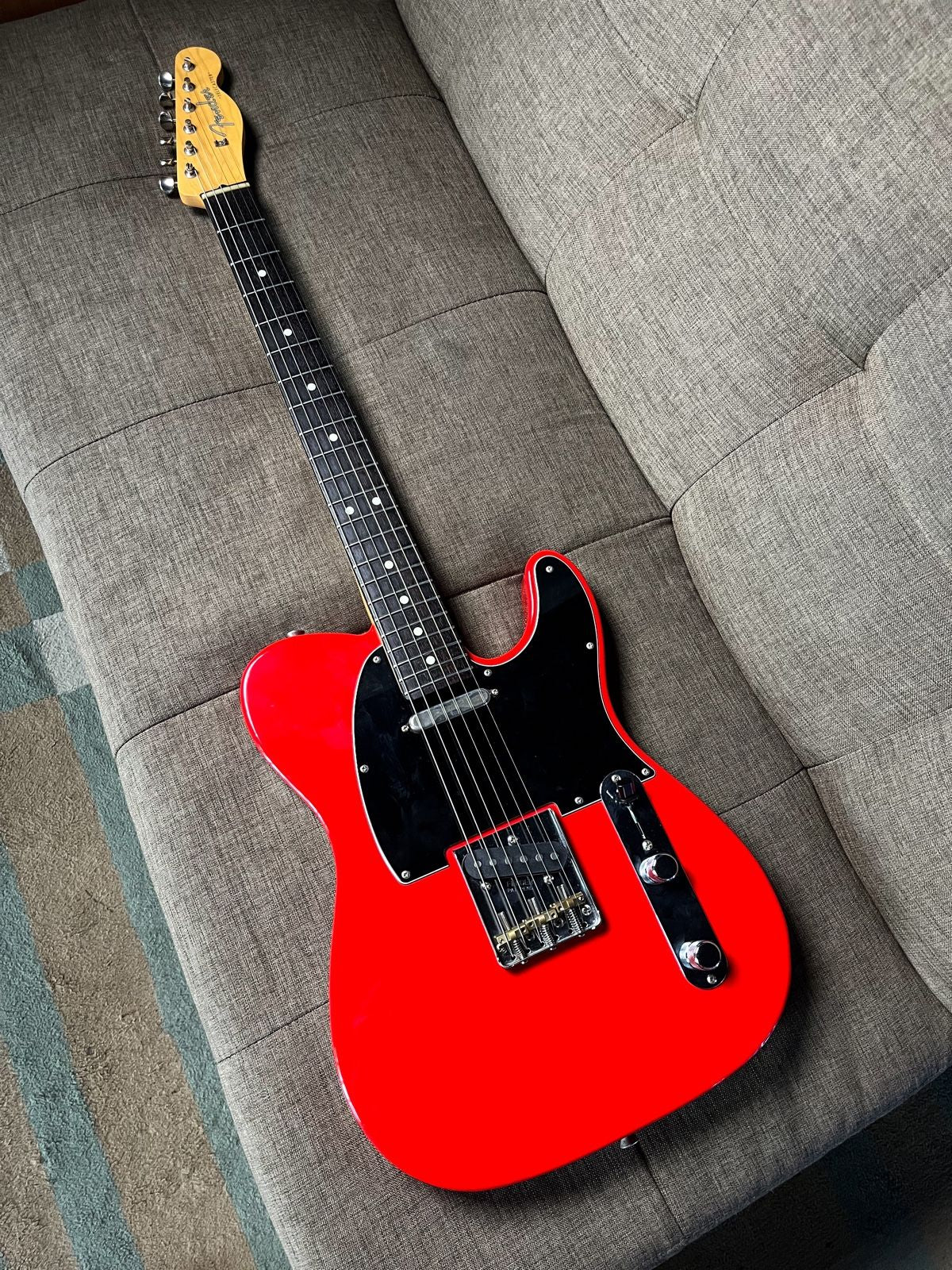 Fender Telecaster Hybrid II Modena Red Japan