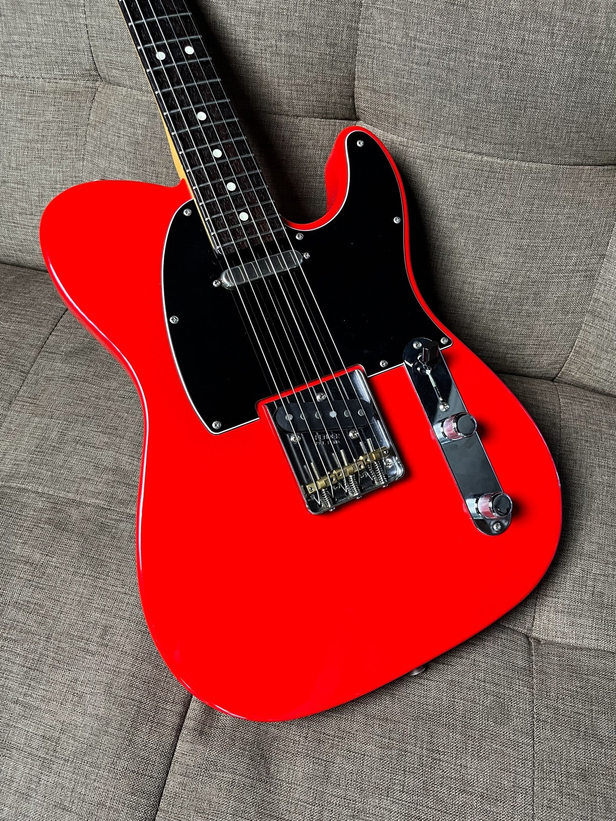 Fender Telecaster Hybrid II Modena Red Japan