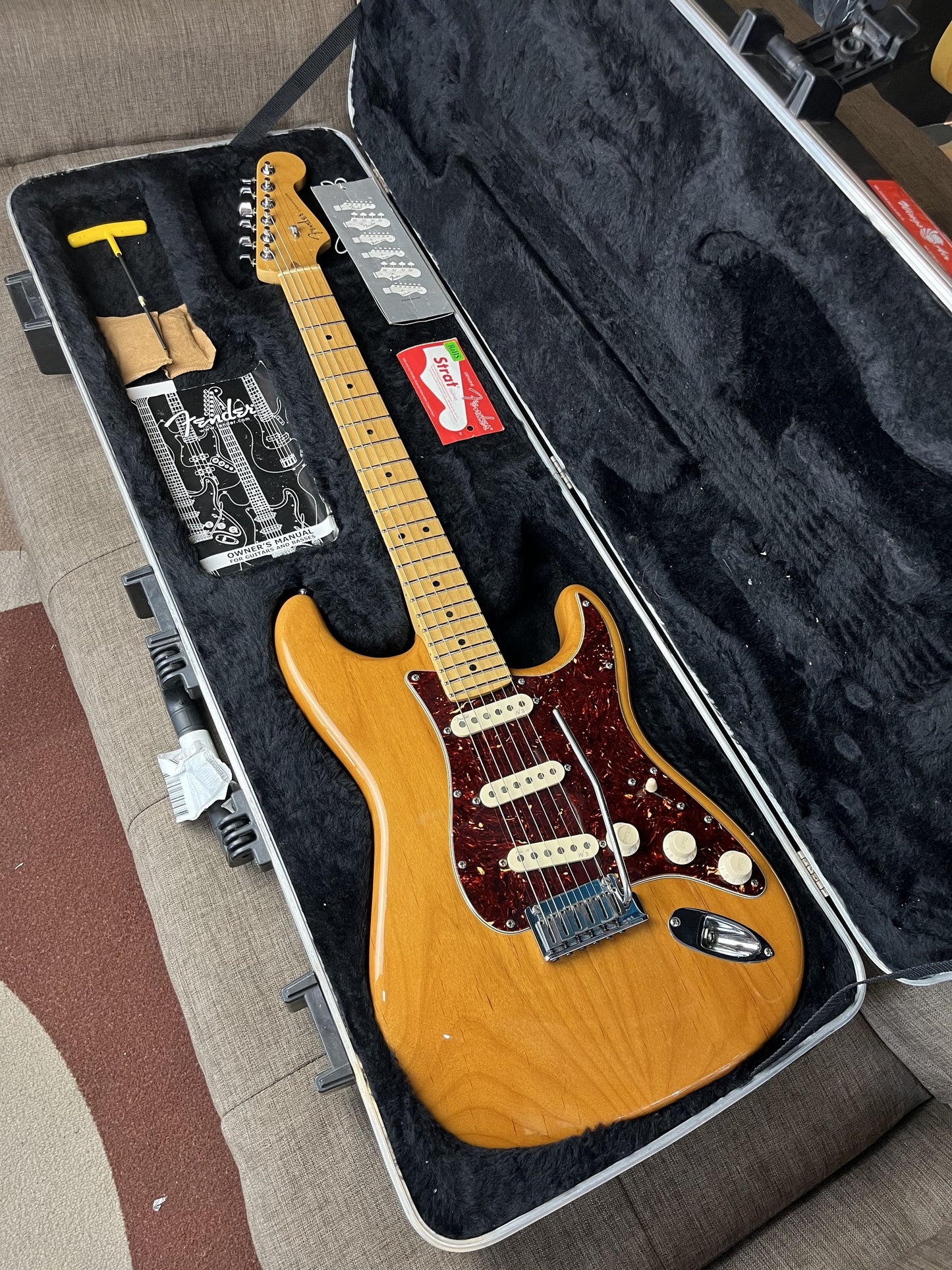 FENDER STRATOCASTER AMERICAN DELUXE