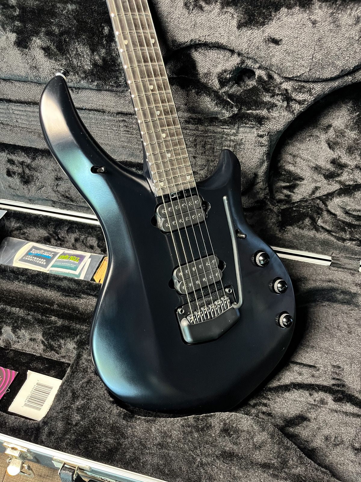 Musicman Majesty Stealth Black