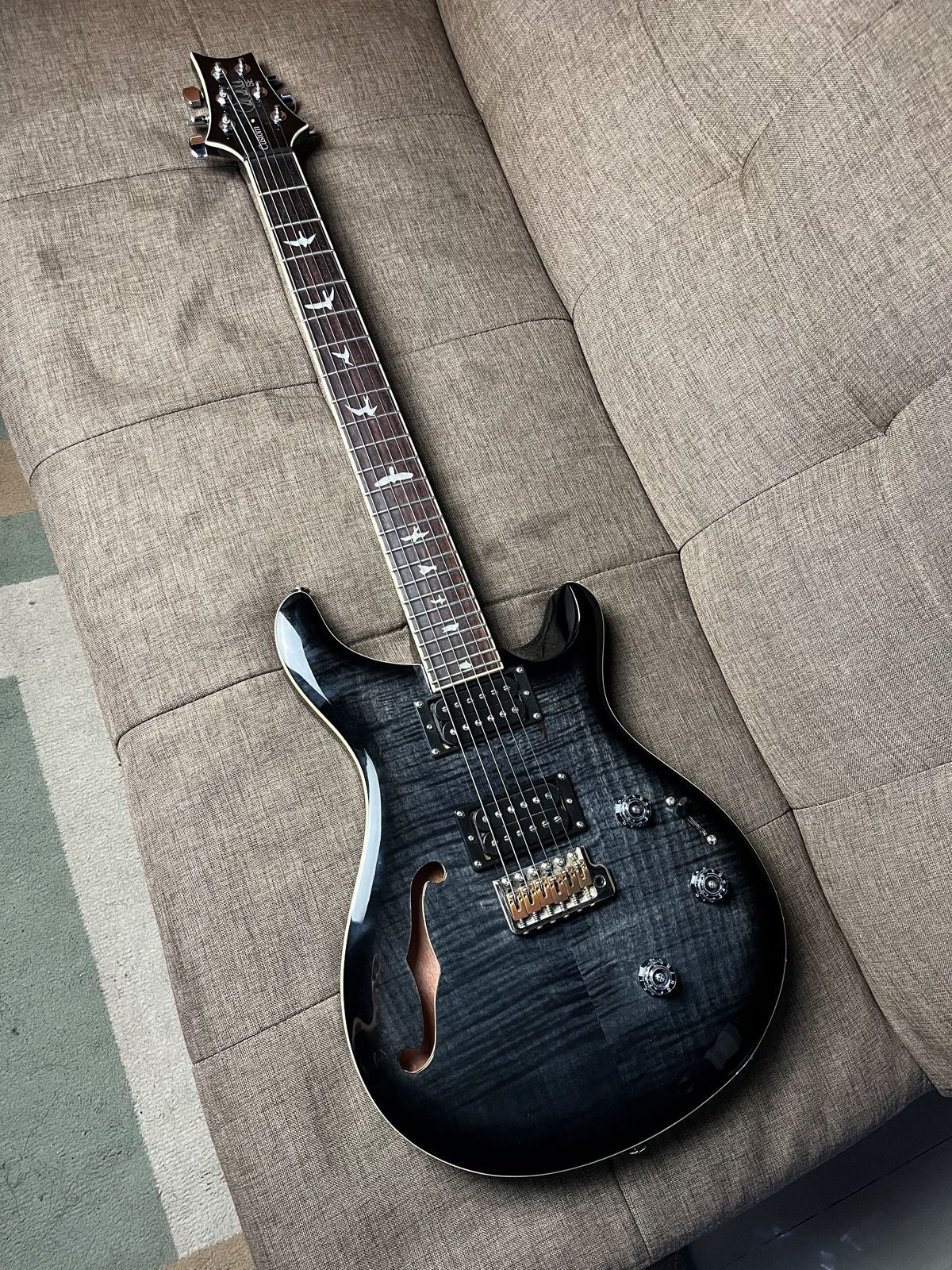 PRS SE Custom 24 Semi Hollow Piezo Charcoal Burst