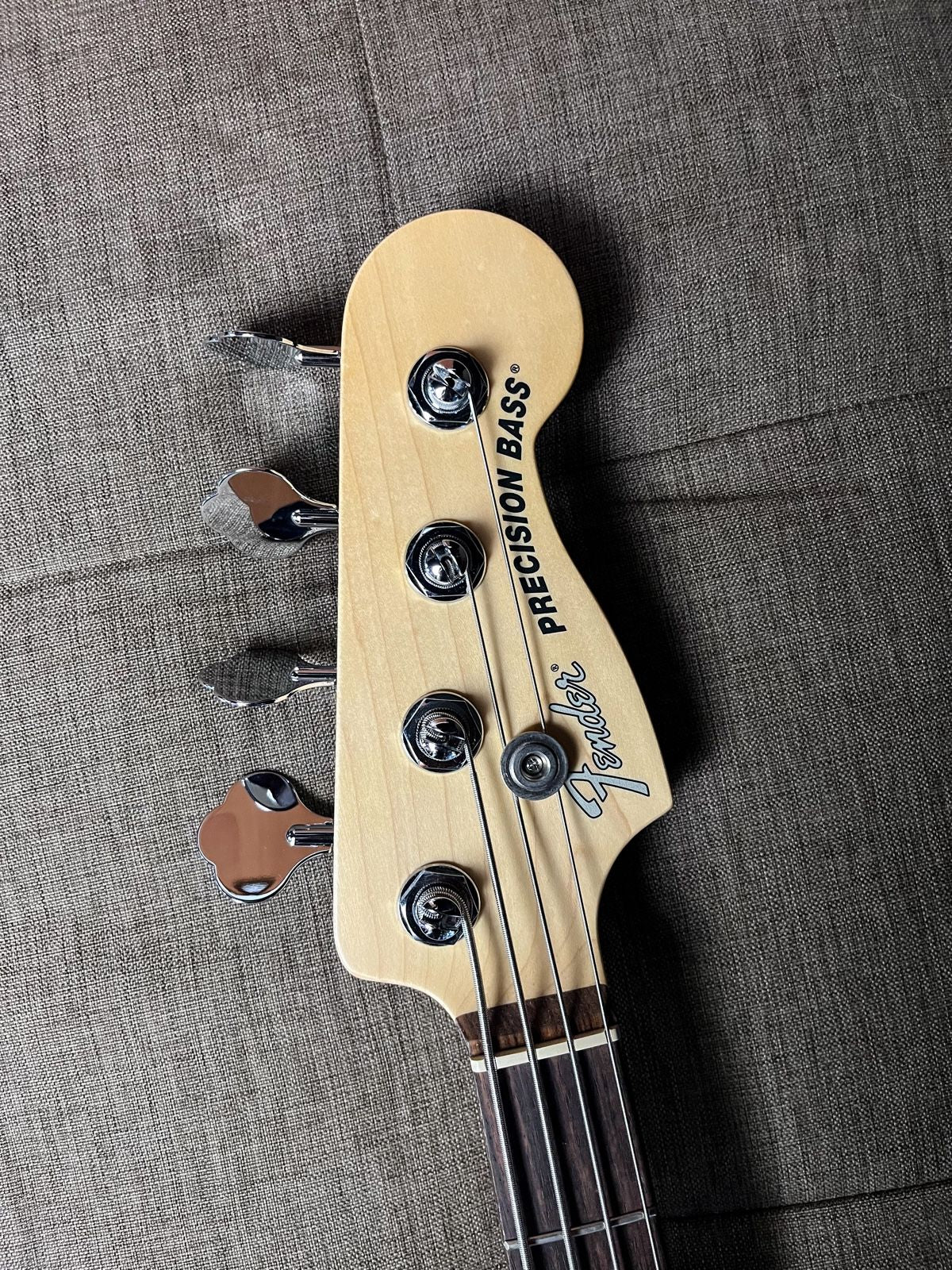 Fender American Performer Precision Bass