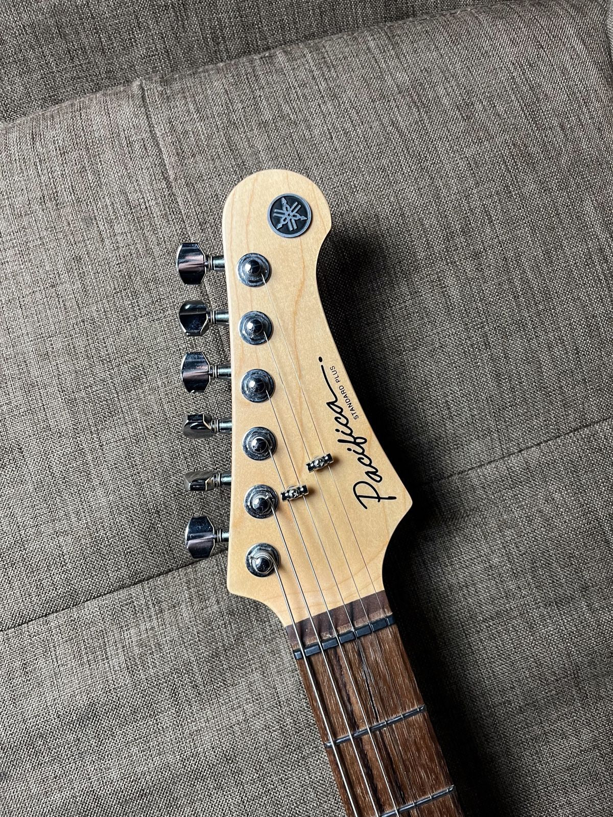 Yamaha pasifica pacs12+m std plus