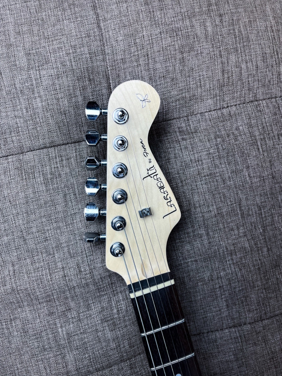 Larasati ST HSS - Black Gloss