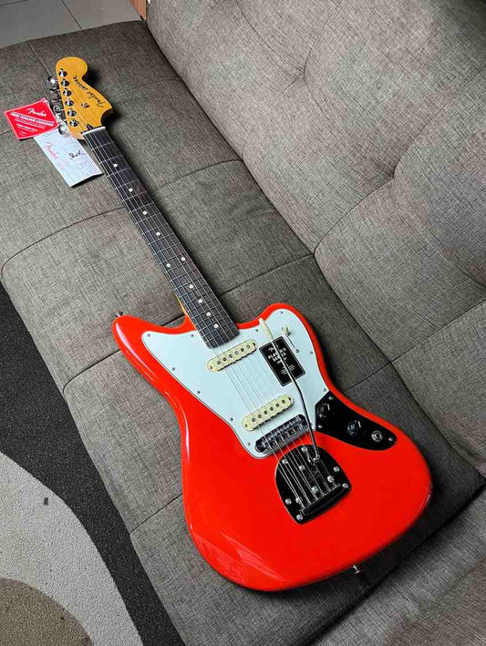 FENDER JAGUAR PLAYER II CORAL RED