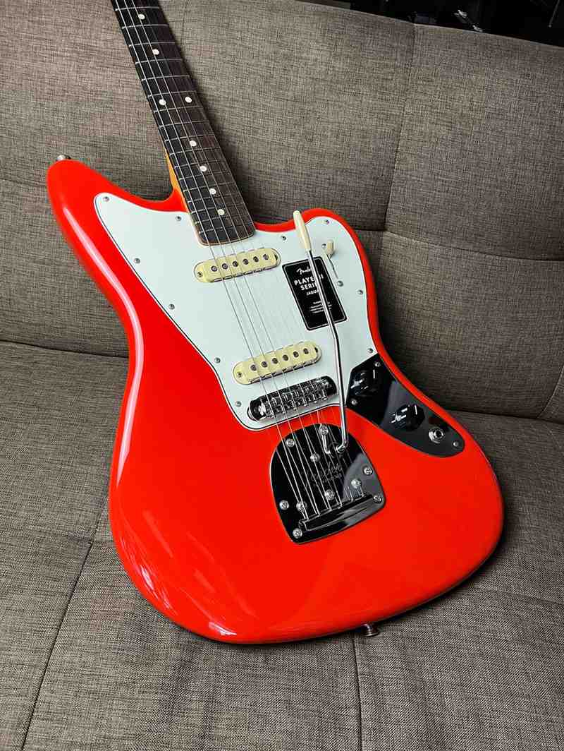 FENDER JAGUAR PLAYER II CORAL RED