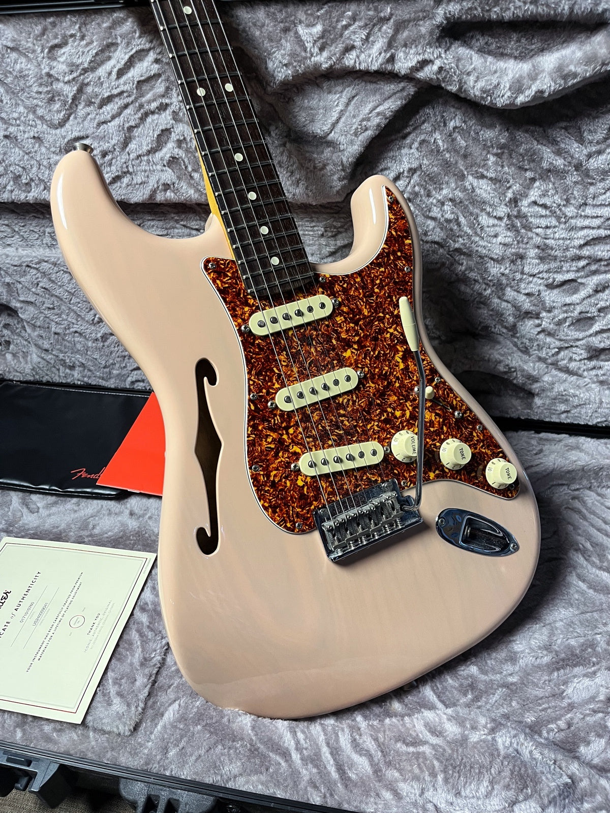 Fender stratocaster american professional II thinline limited edition transparent shell pink
