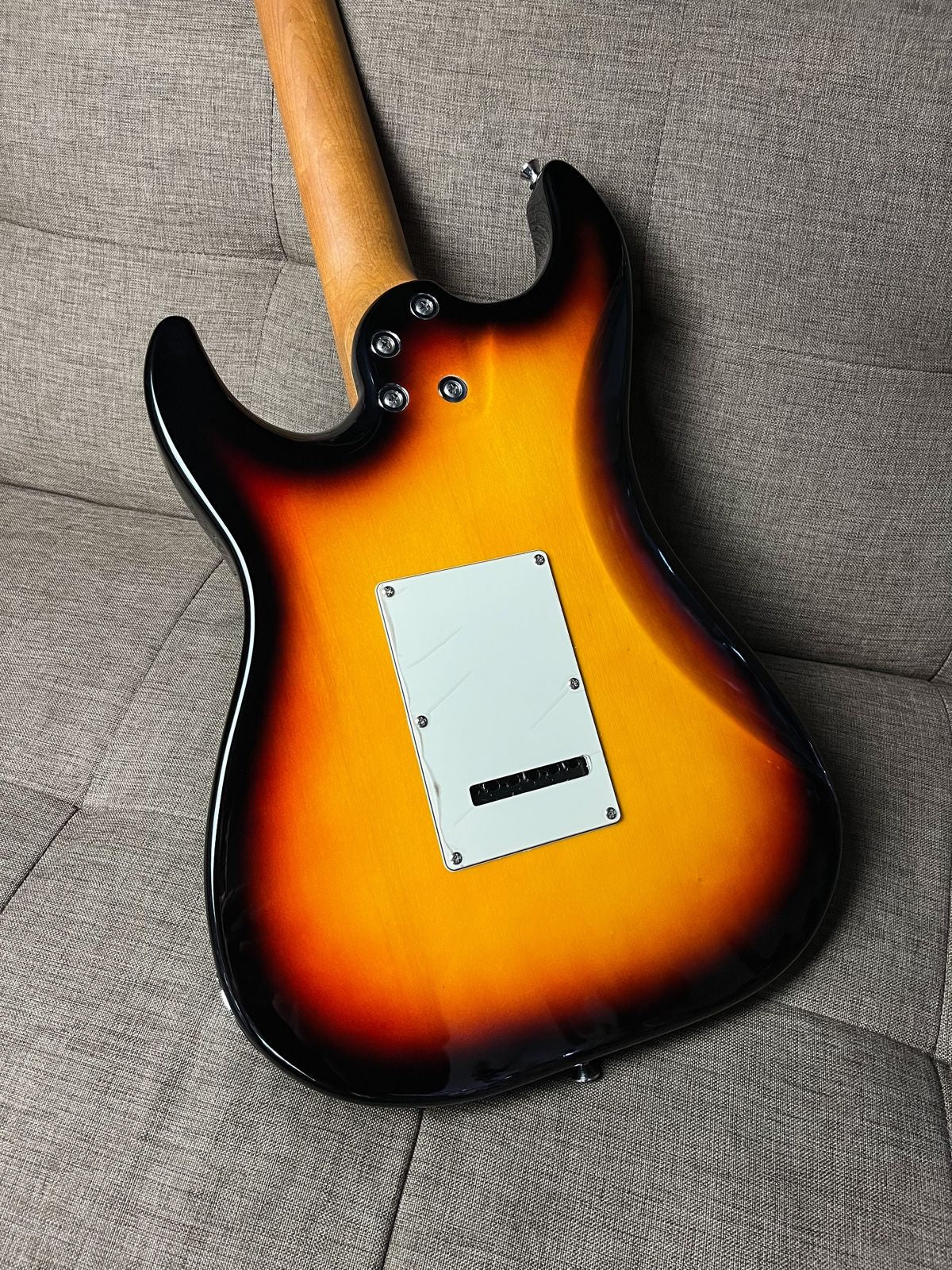 BACCHUS UNIVERSE GS-2EX-RSM/M TRI TONE SUNBURST