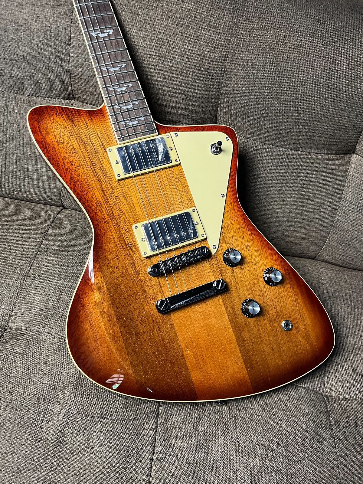 GUITAR ELEKTRIK CETTA TRUNYAN SET NECK TRANSPARANT SUNBURST