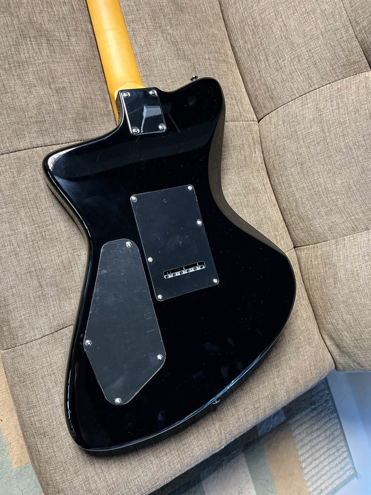 GITAR ELEKTIK CETTA TRUNYAN BOLT ON BLACK