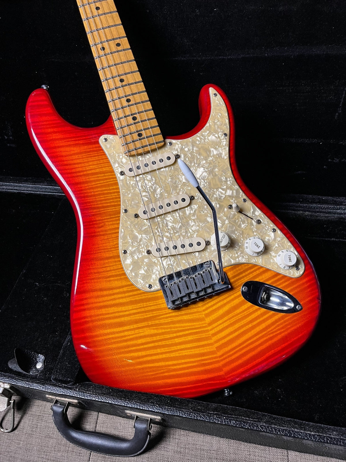 Fender stratocaster american standard fsr limited edition sienna sunburst