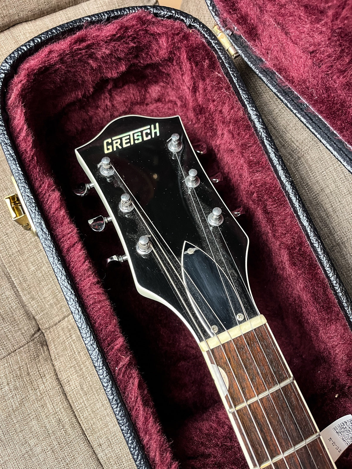 GRETSCH G6137TCB WHITE PANTHER