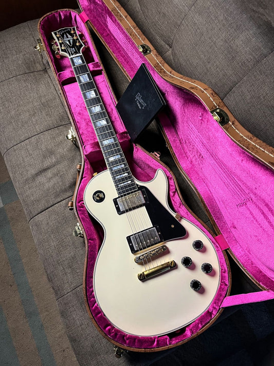 Gibson customshop lespaul custom alpine white