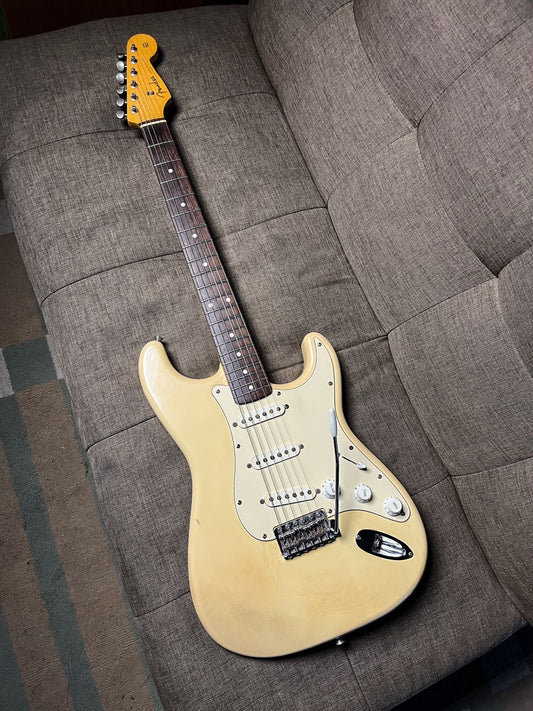 Fender stratocaster traditional 60's Japan