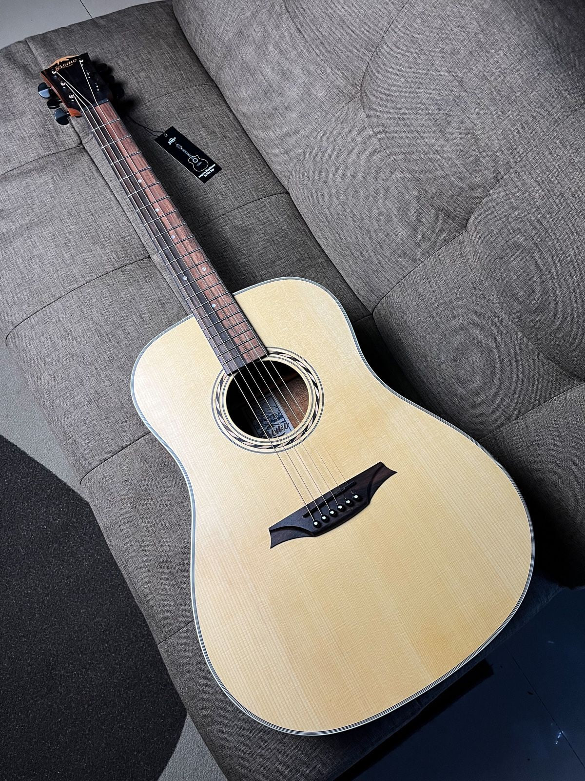 Bromo Dreadnought Guitar BAA1