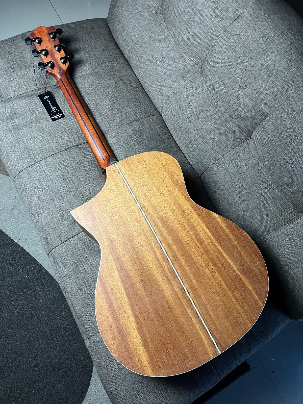Bromo Auditorium Guitar BAT4CE