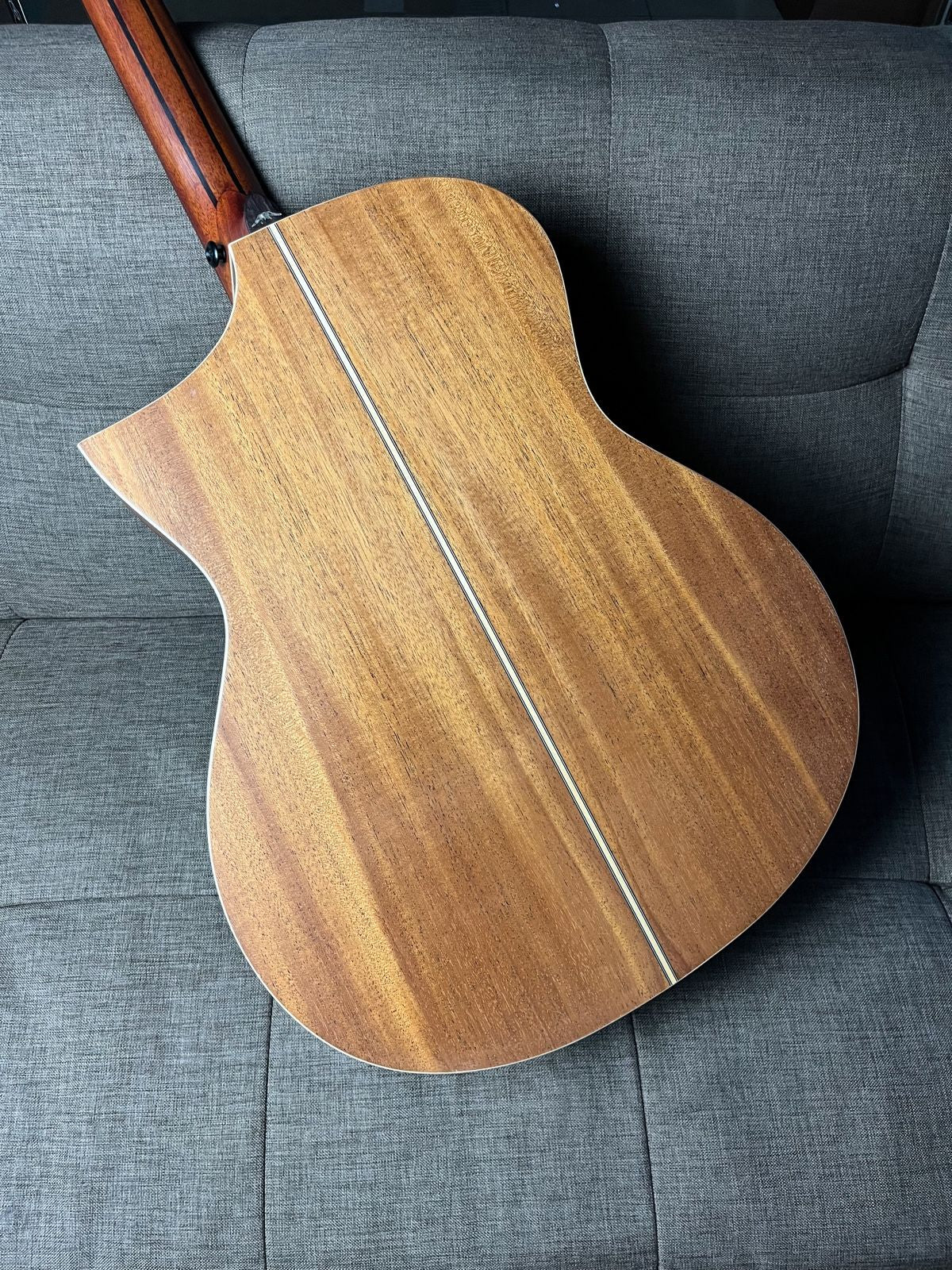 Bromo Auditorium Guitar BAT4CE