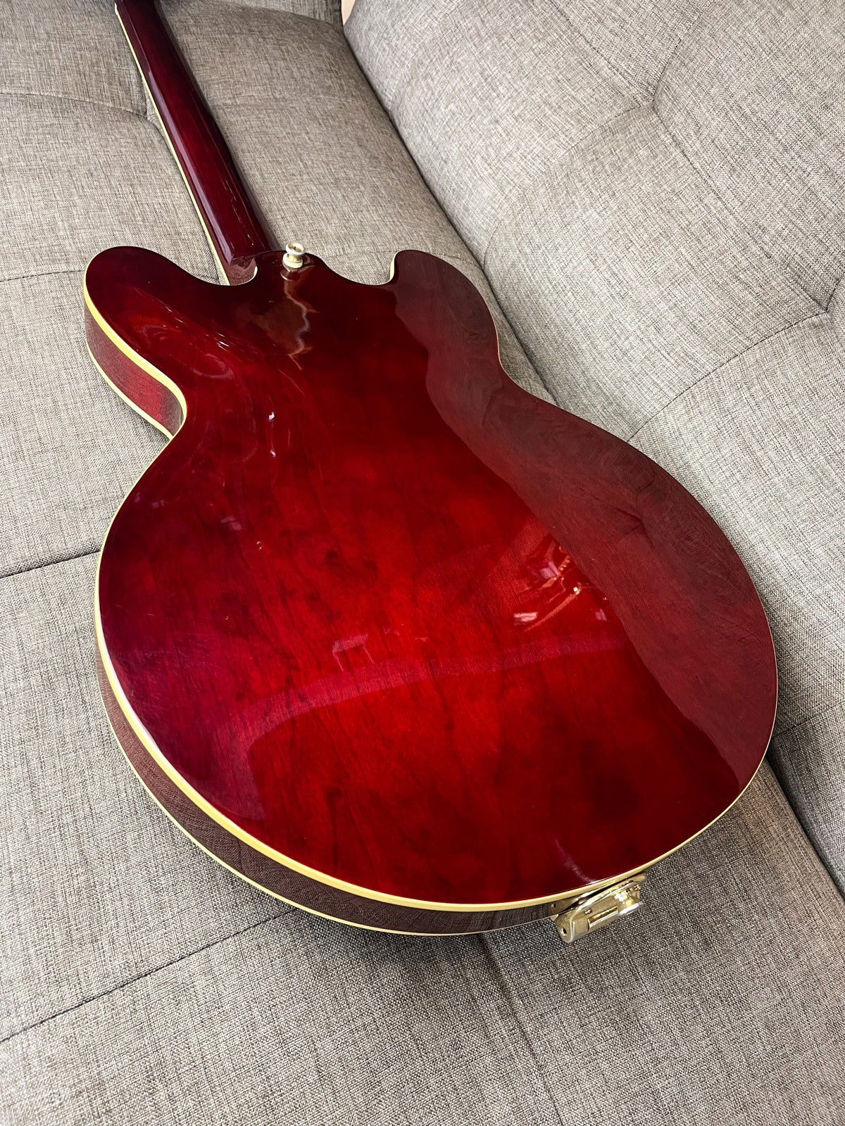 Epiphone Riviera P93