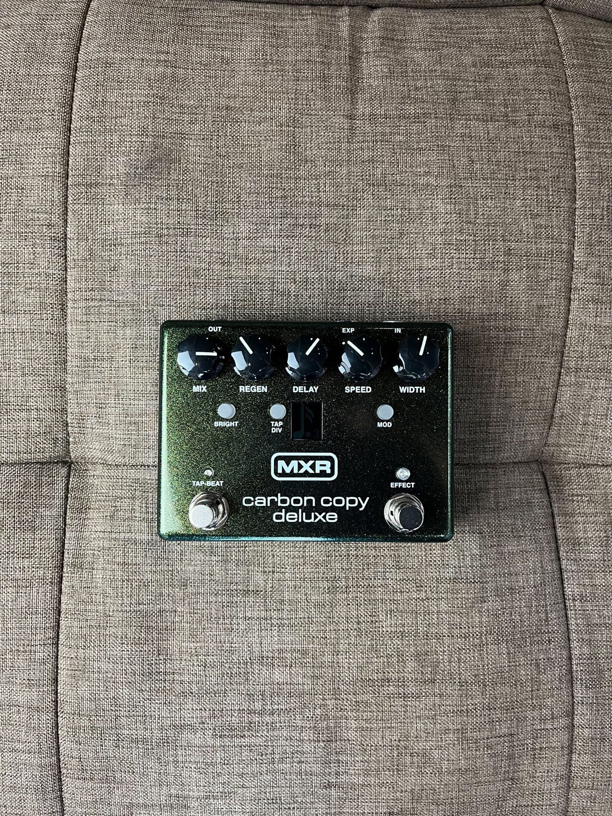 MXR CARBON COPY DELUXE