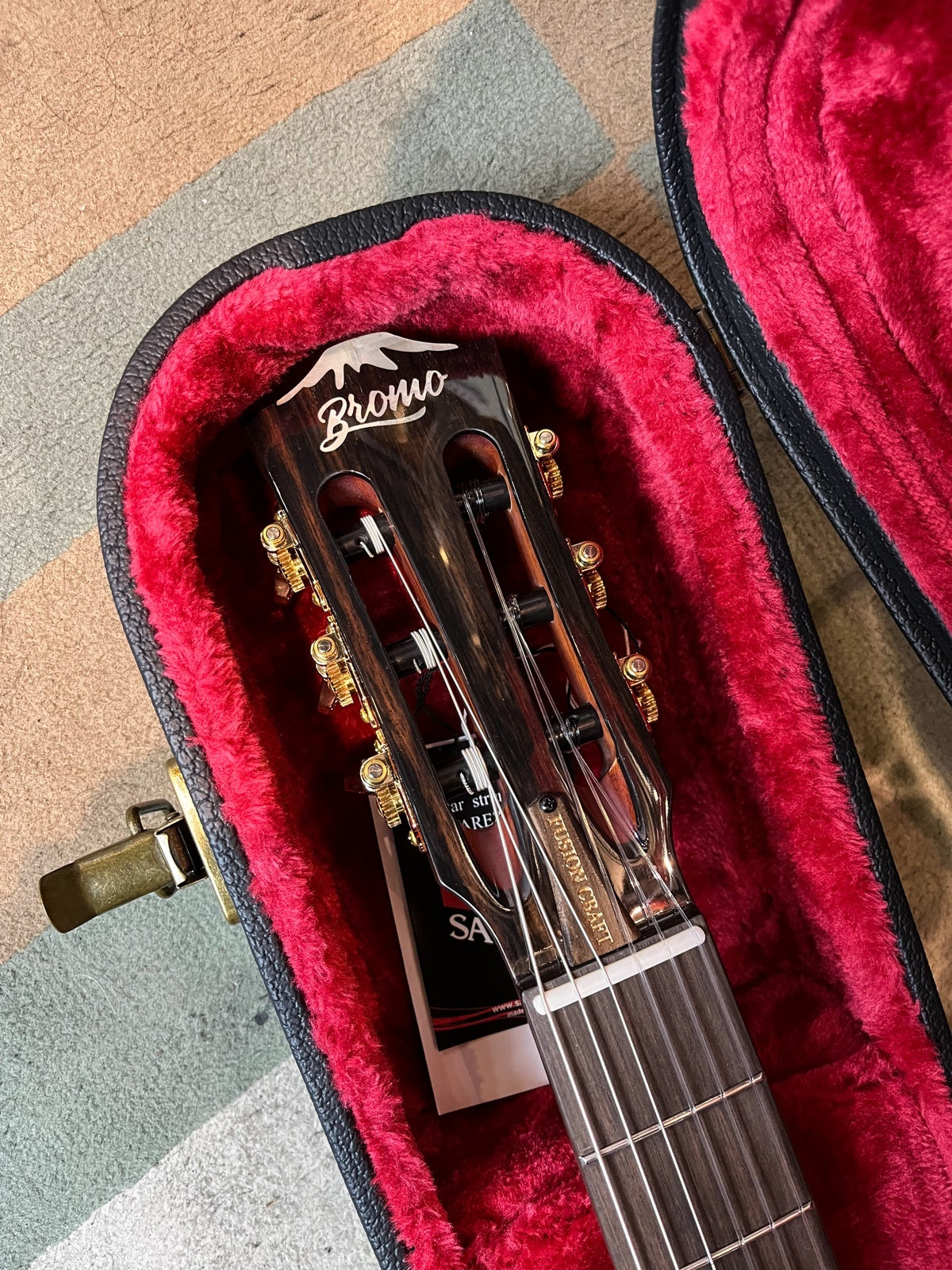 Bromo Nylon Guitar BEN2C