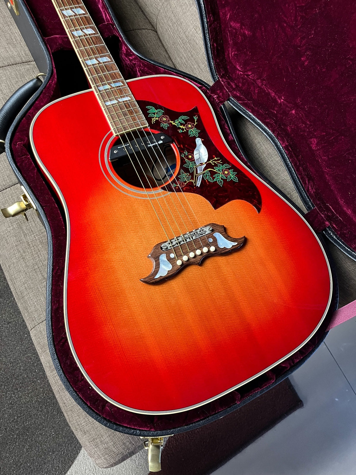 Gibson Customshop Dove 1960's 2012