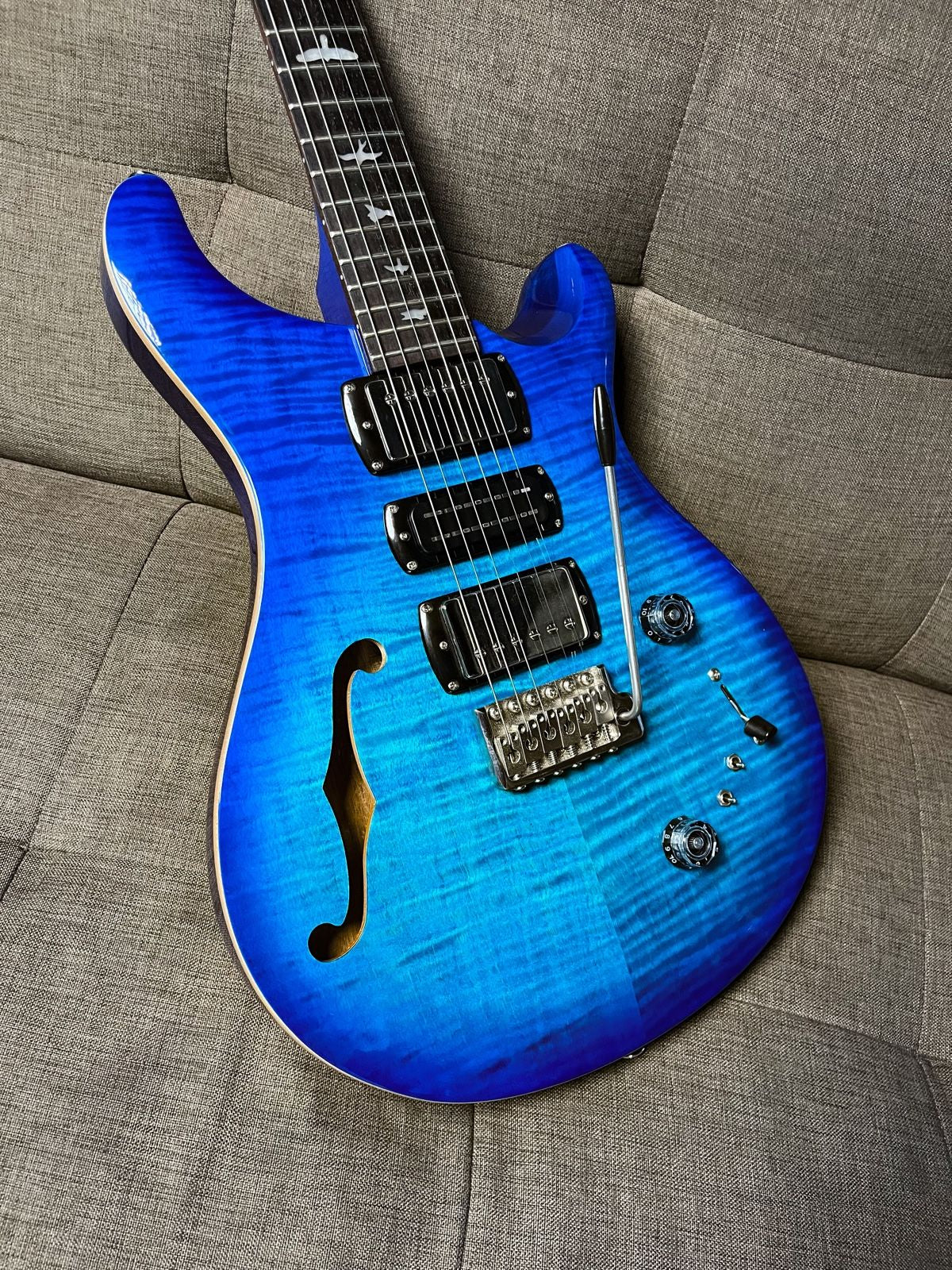 PRS SE Special Semi Hollow Lake Blue