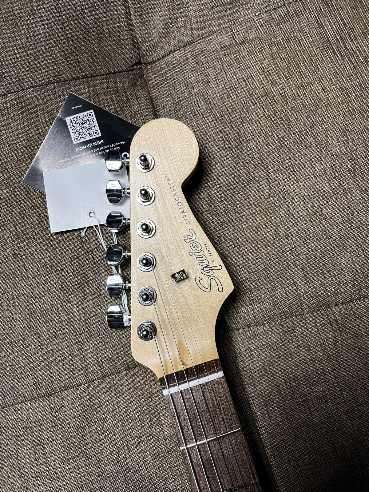SQUIER DEBUT SERIES STRATOCASTER HSS ELECTRIC GUITAR, LAUREL FB, 2 TONE SUNBURST