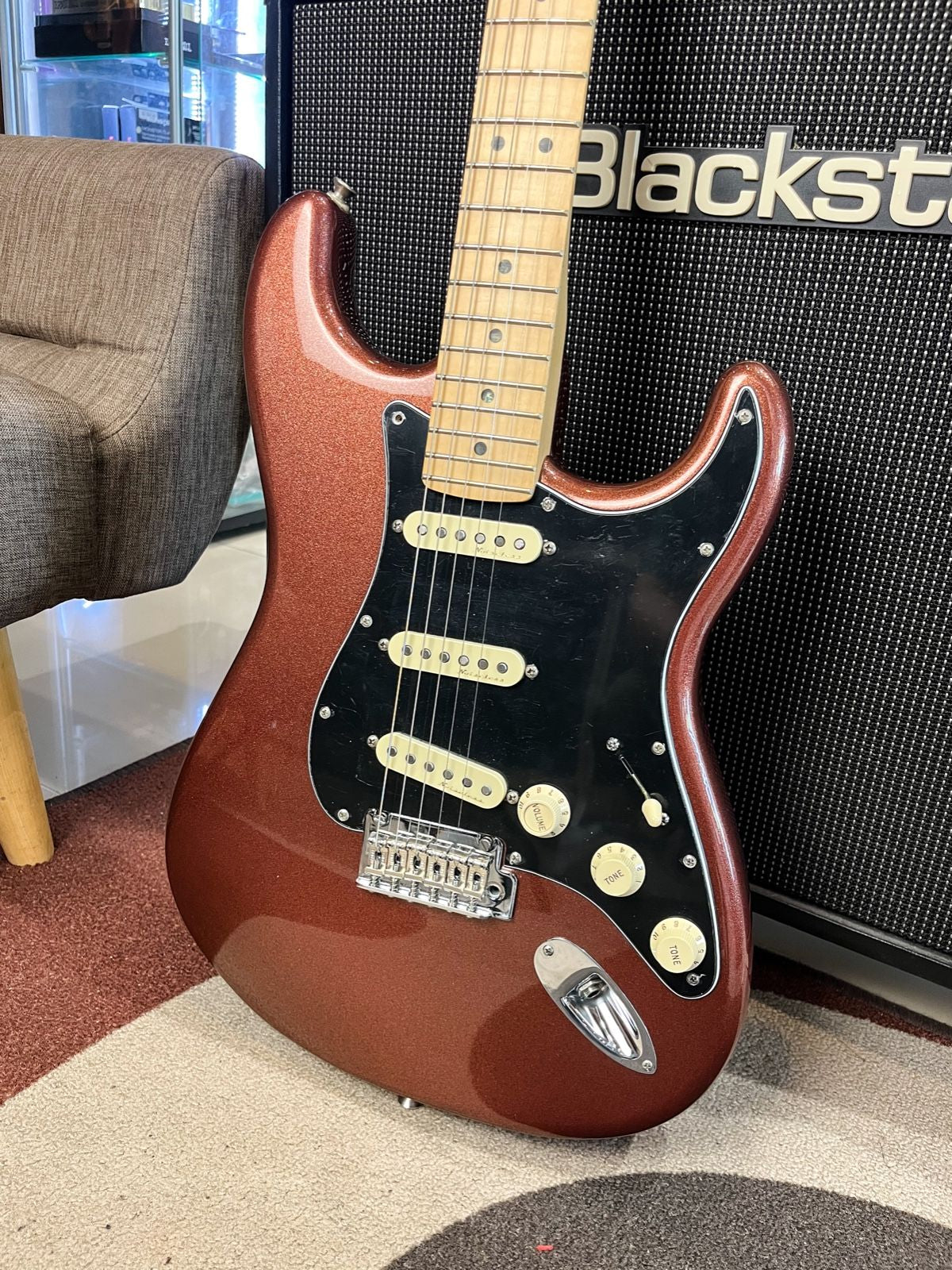 Fender Deluxe Roadhouse Stratocaster Maple FB In Classic Copper