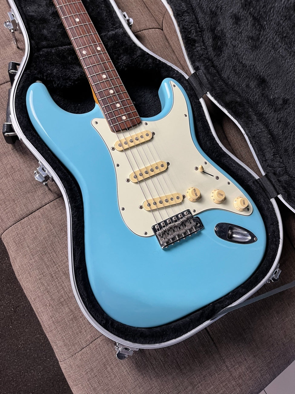 Fender Stratocaster Traditional 60s Sonic Blue Japan