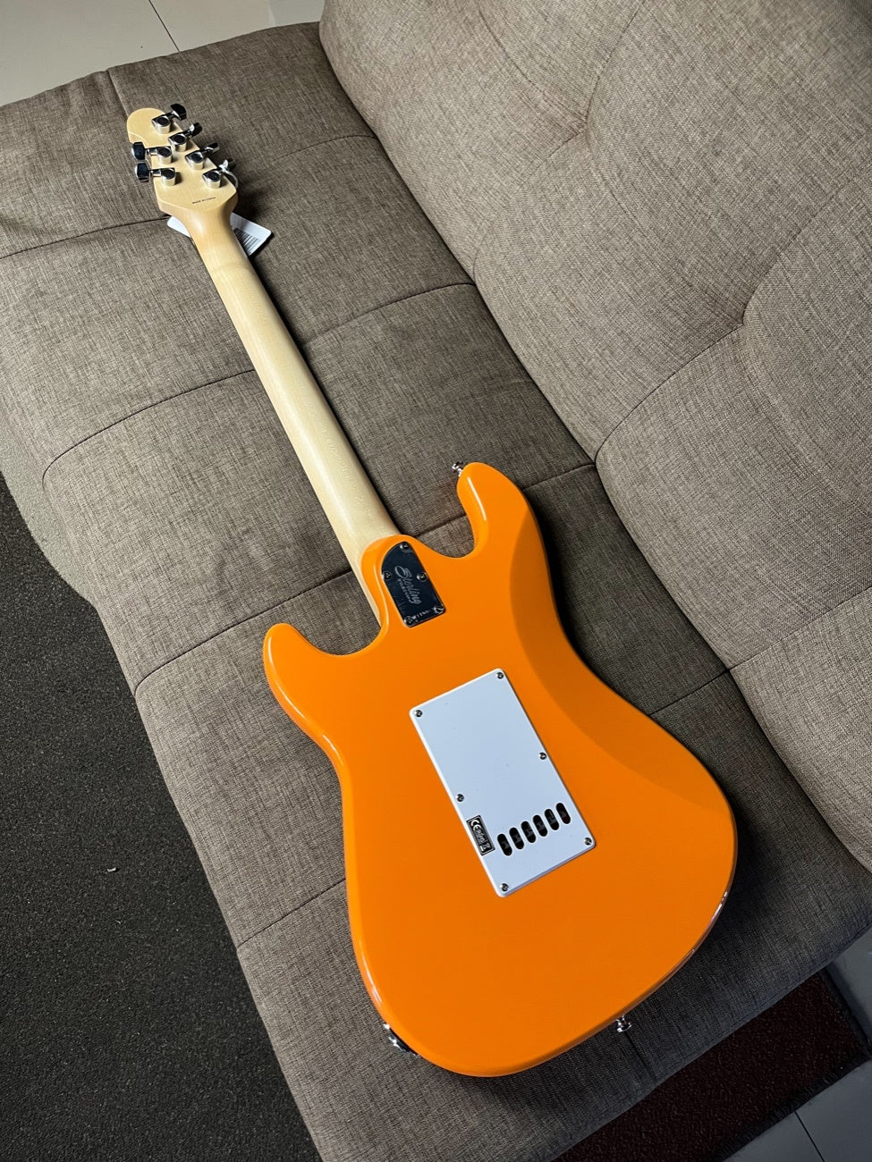 STERLING BY MUSIC MAN CUTLASS CT20 SUNRISE ORANGE