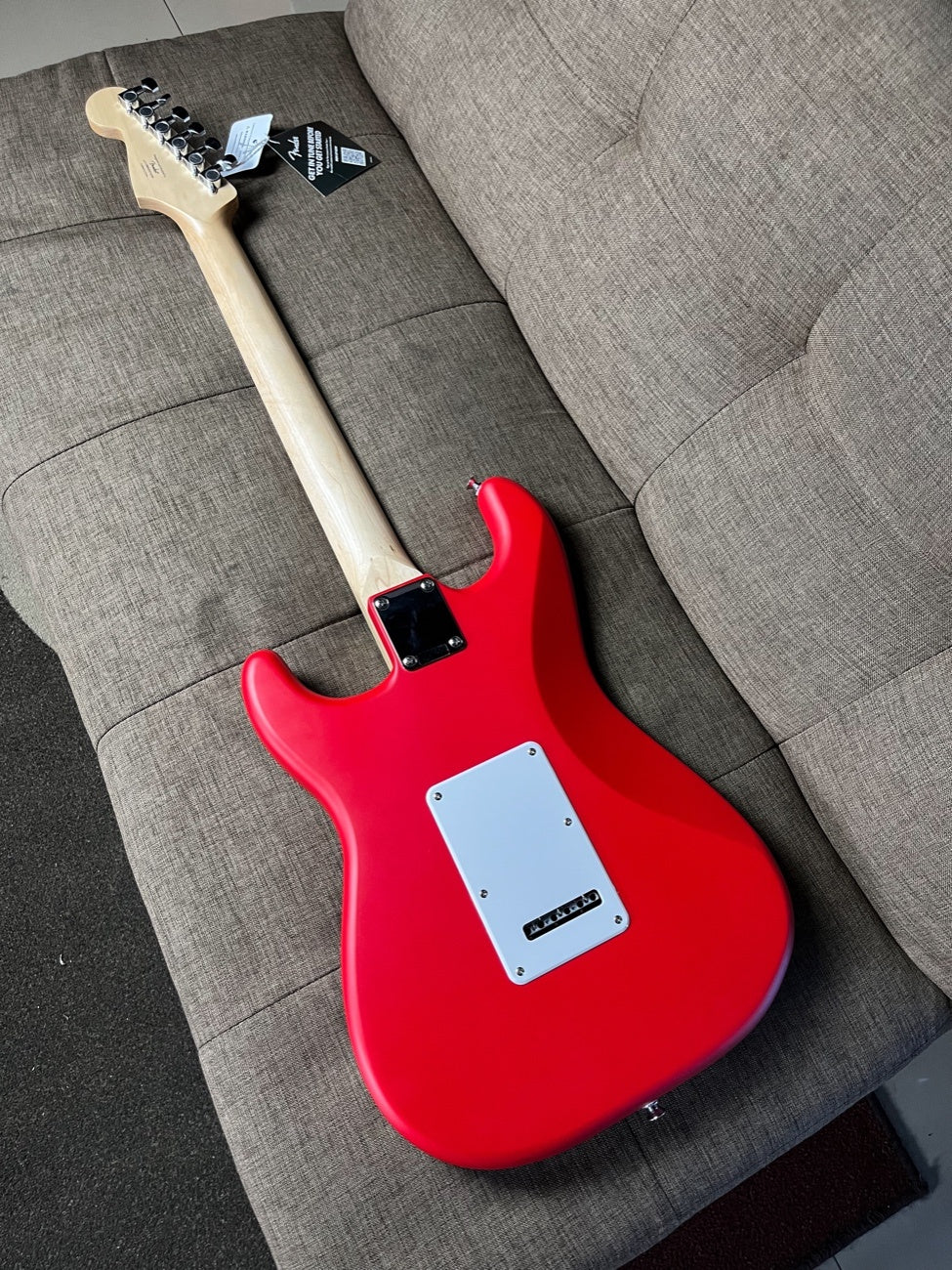 SQUIER DEBUT SERIES STRATOCASTER LAUREL FB TORINO RED