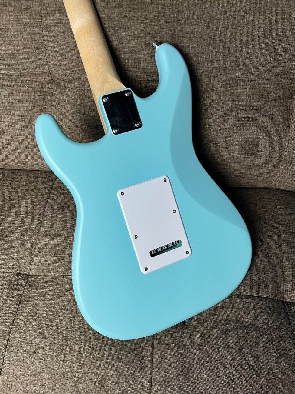 SQUIER DEBUT SERIES STRATOCASTER LAUREL FB DAPHNE BLUE