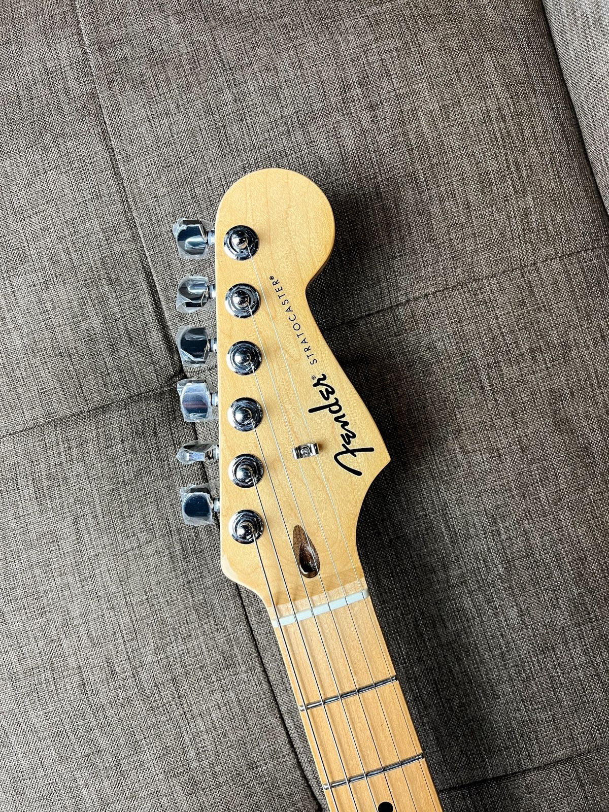Fender Standard Series Stratocaster Olympic White