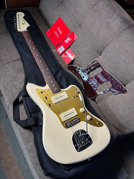 Fender jazzmaster 60s vintera upgrade pickguard & wiring