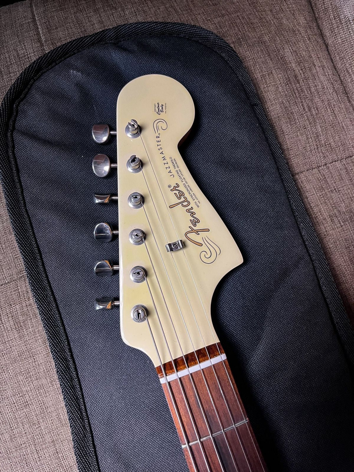 Fender jazzmaster 60s vintera upgrade pickguard & wiring