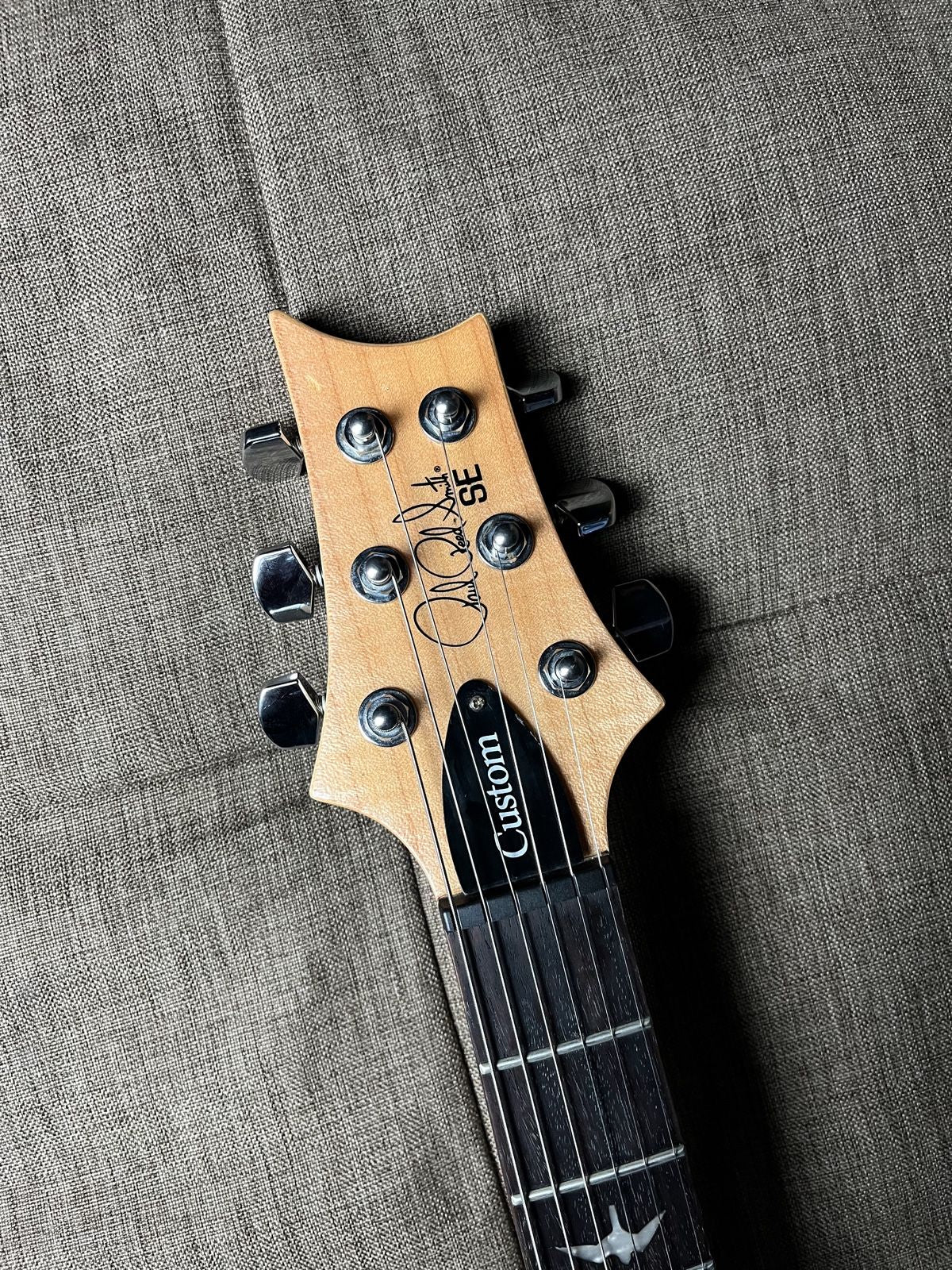 PRS SE Custom 24 Bonnie Pink