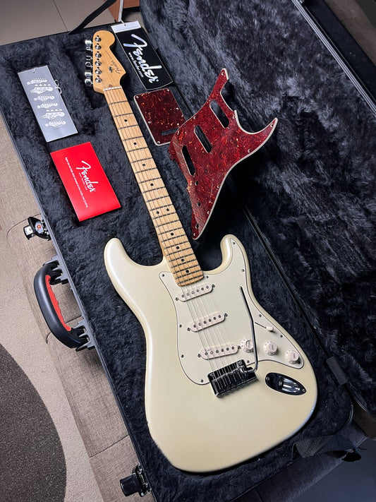 Fender Stratocaster American Deluxe Olympic White
