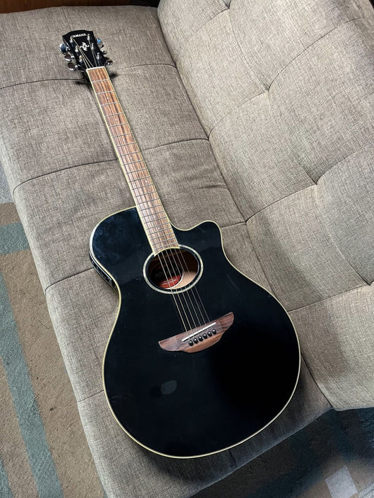 Yamaha apx 600