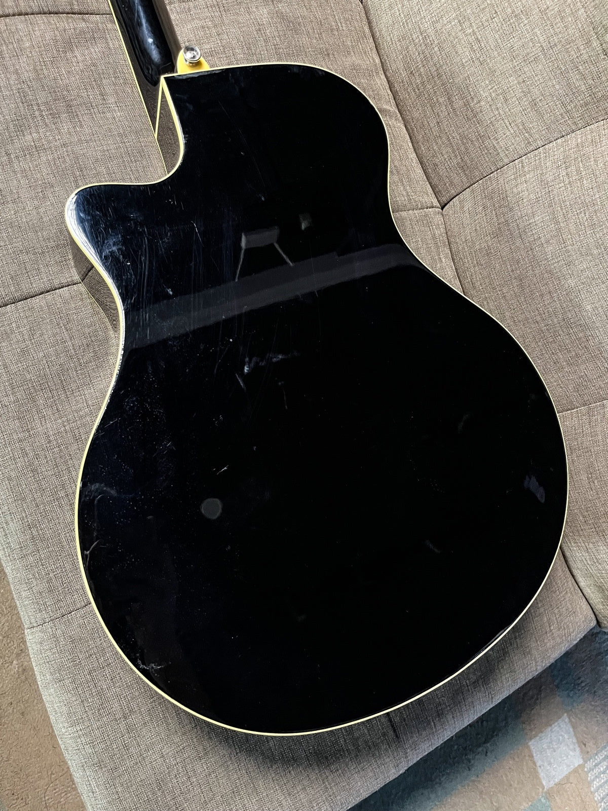 Yamaha apx 600