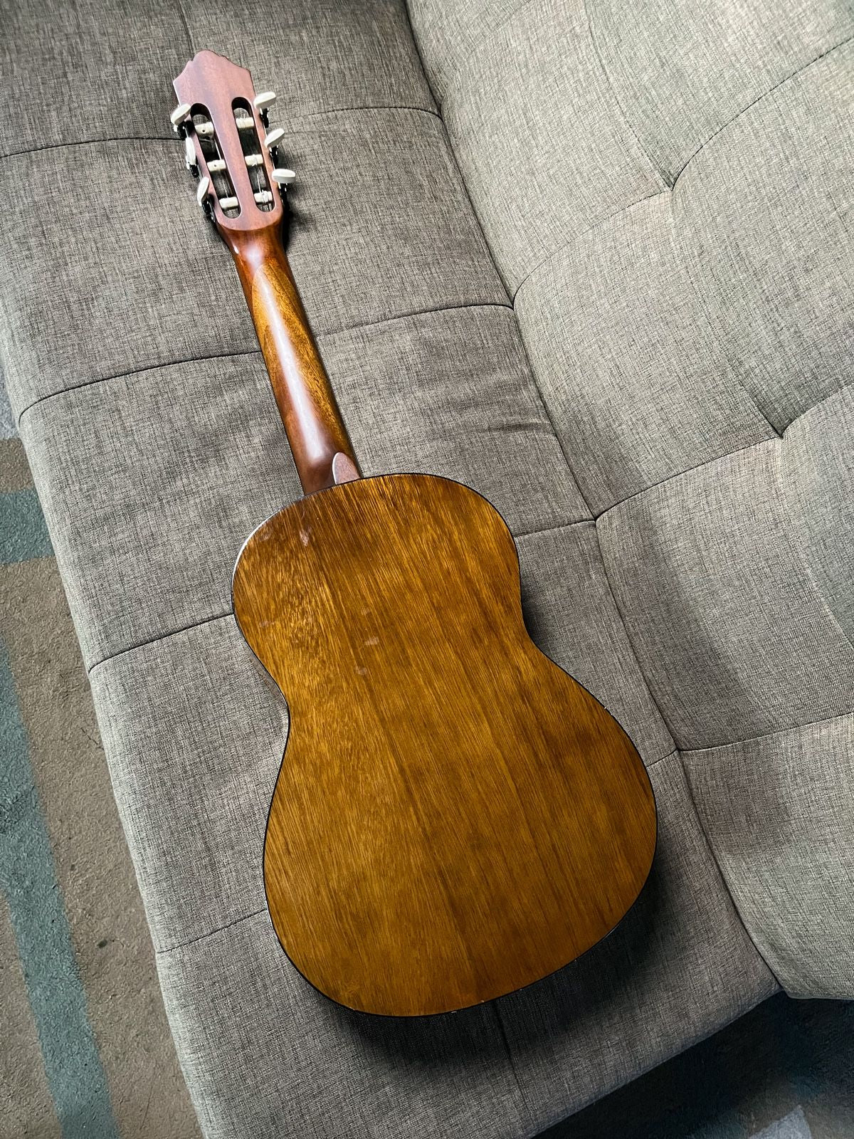 Yamaha cgs 102a