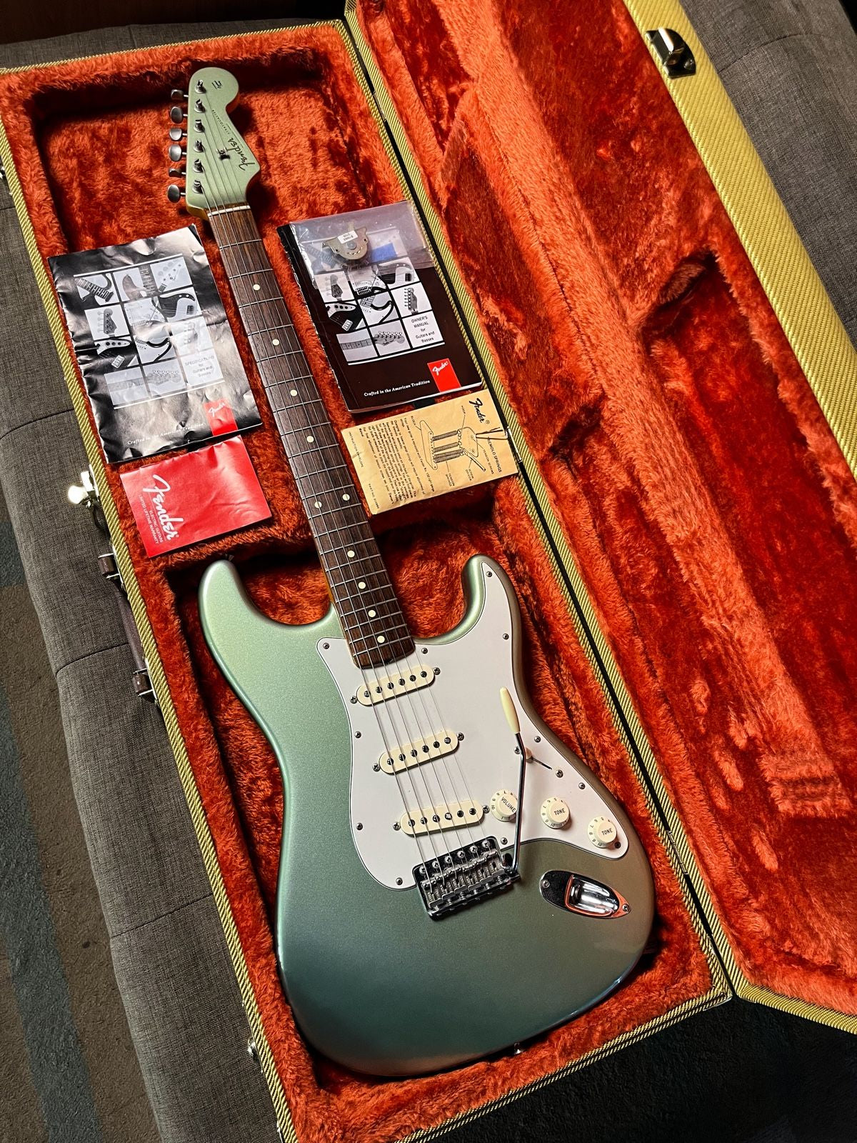 Fender stratocaster avri 62 fsr matching headstock 2001