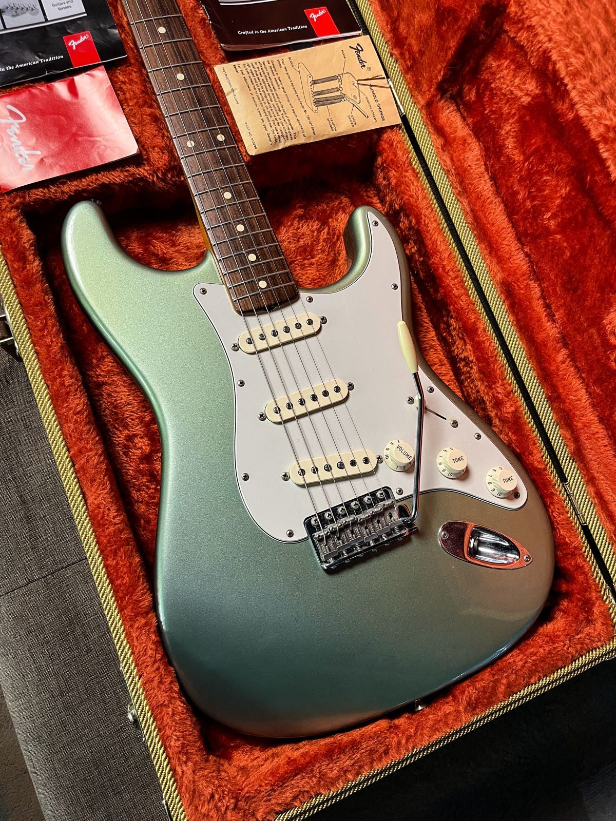 Fender stratocaster avri 62 fsr matching headstock 2001