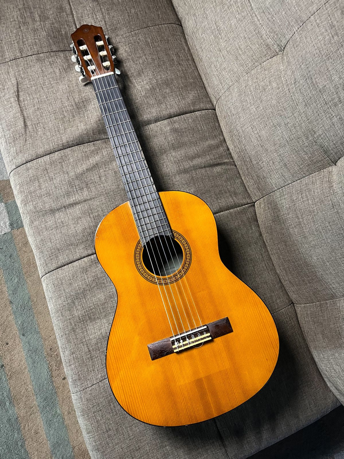 Yamaha cgs 102a